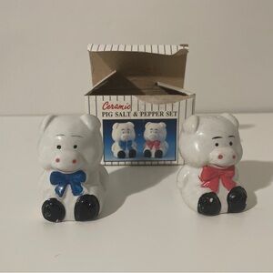 Pig Salt & Pepper Shakers Pair/Set Vintage Pigs Ceramic Kitchen Decor